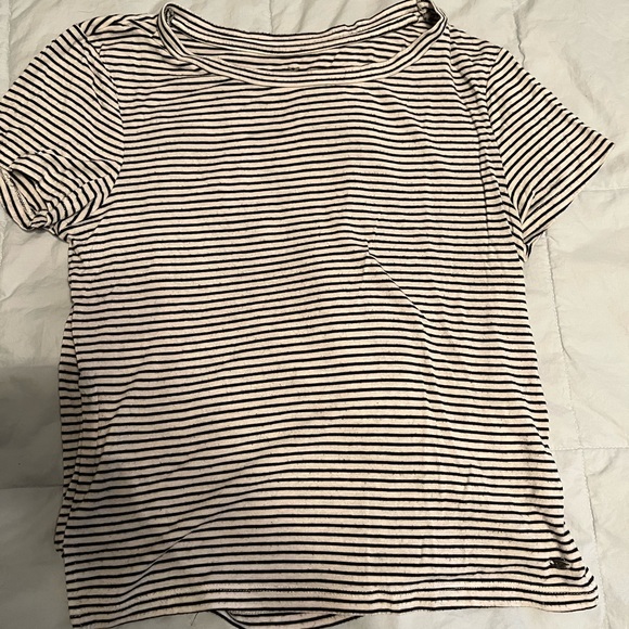 American Eagle crop t shirts - Picture 6 of 6